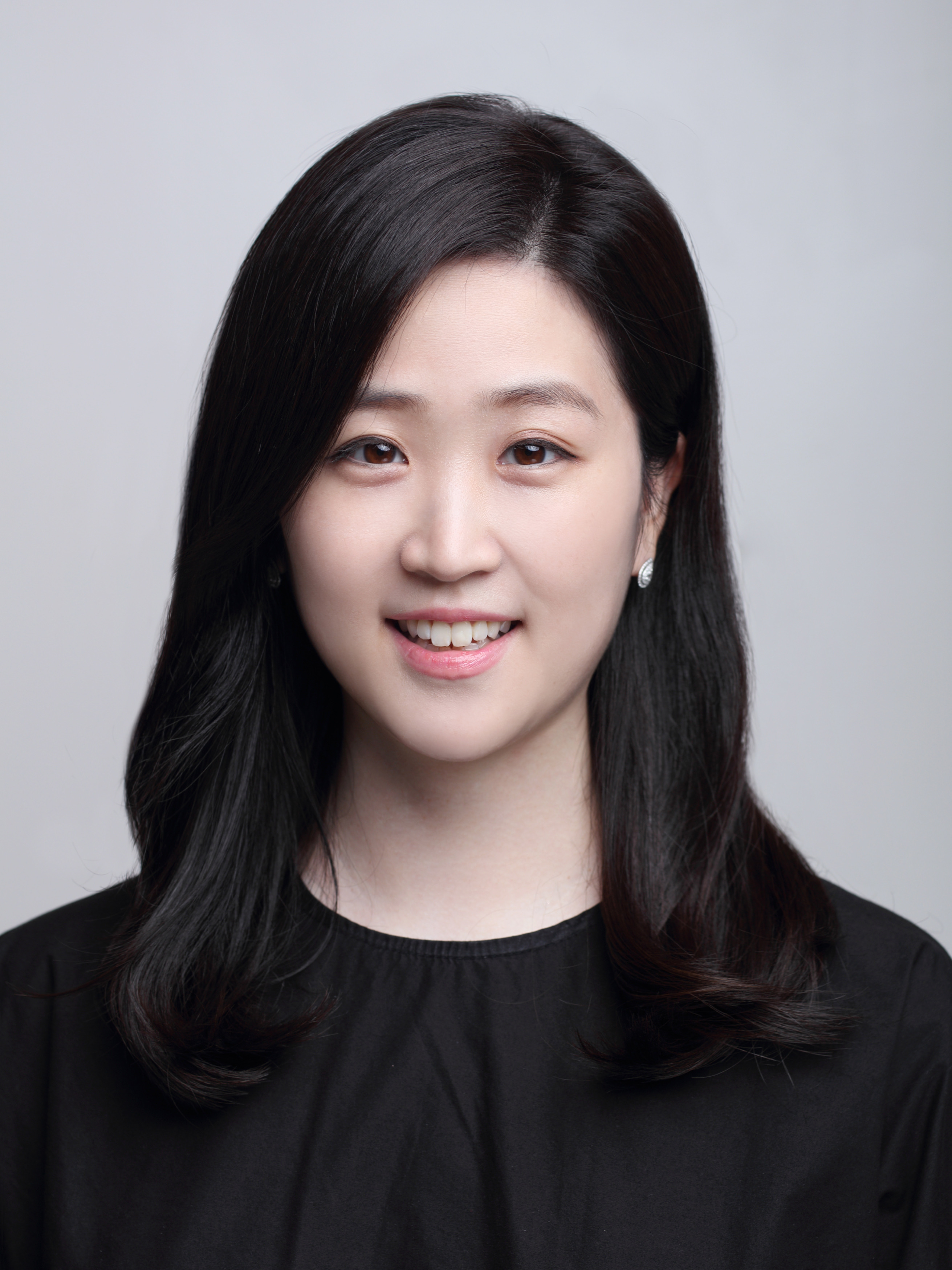 안지은 교수