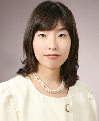 八野友香(하치노 토모카) 교수